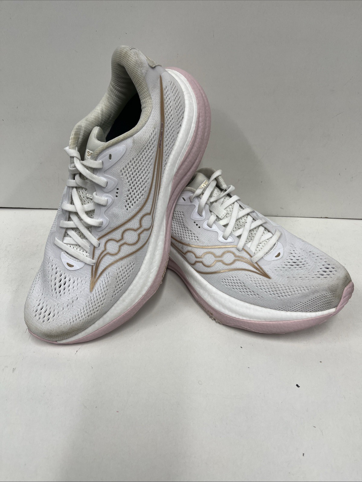 Saucony Ride 19 Running Shoes Women’s – Size 11.5 – USED — CLEANED no box