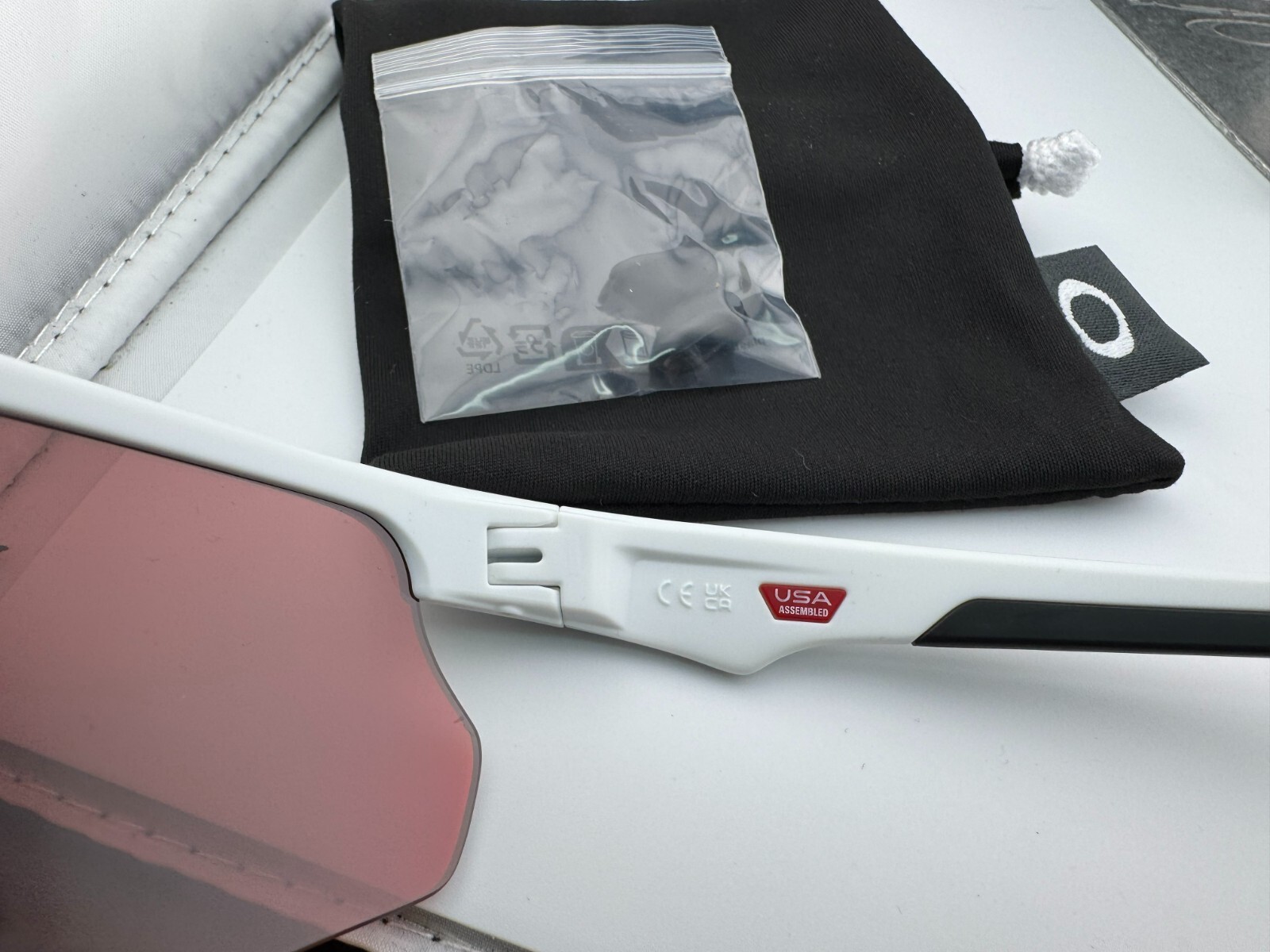 OAKLEY BISPHAERA MATTE WHITE WITH PRIZM FIELD SUNGLASSES OO9400-10 AUTHENTIC NEW