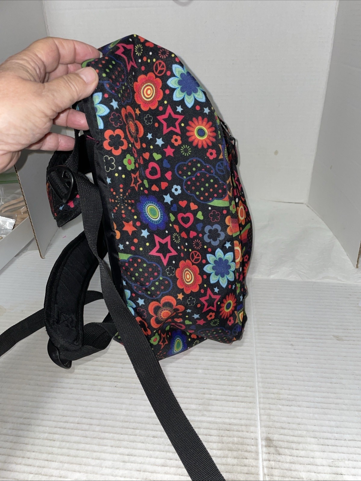 High Sierra Fat Boy Backpack Flower Power Peace 19.5x13x7 Back to School Hippie