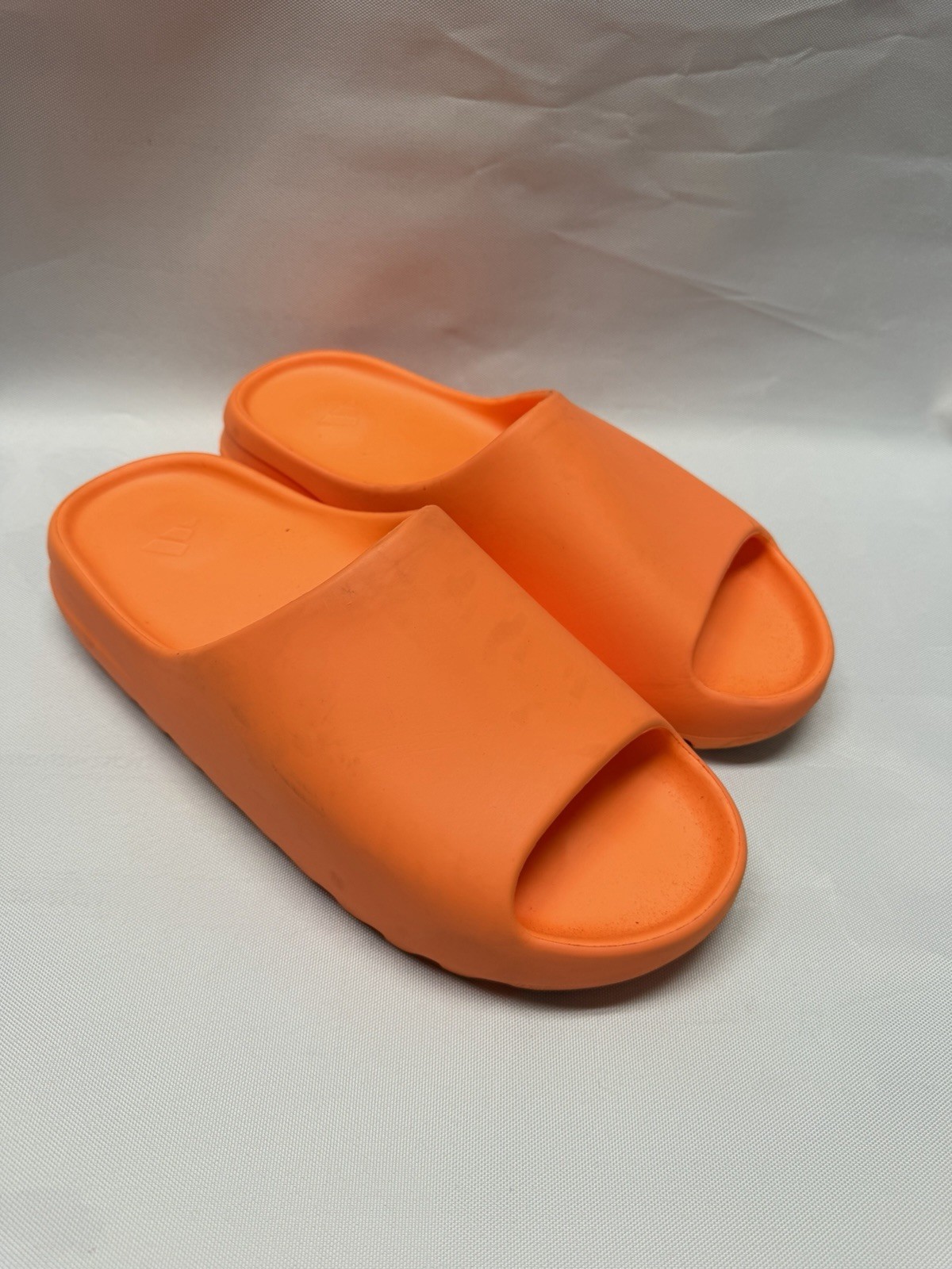 adidas Yeezy Slide Sandals Men’s US 14 Logo Slip-On GZ0953