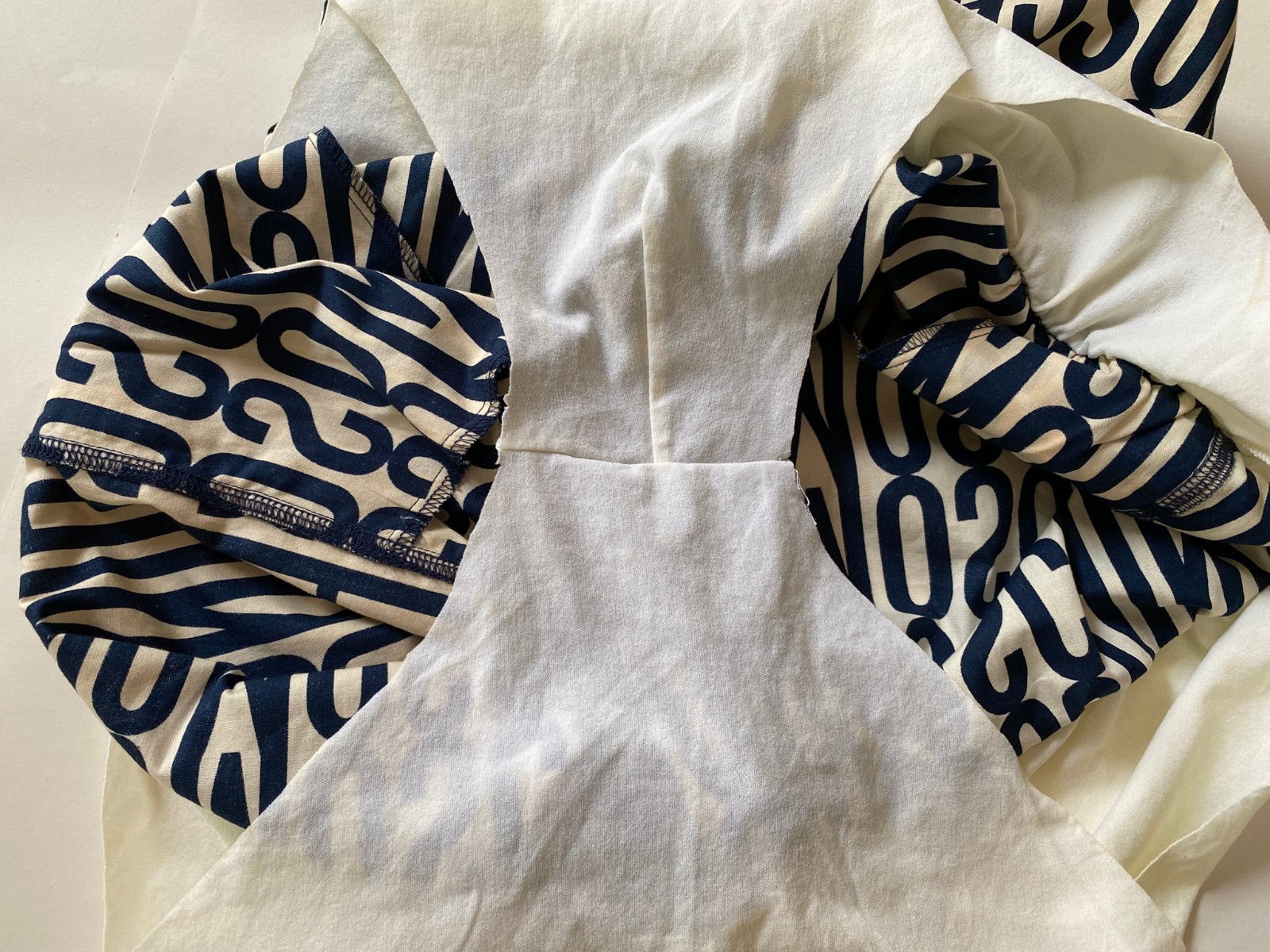 Moschino Mare Swim Shorts Navy All-over Logo Print IT50 90s Made in Italy New