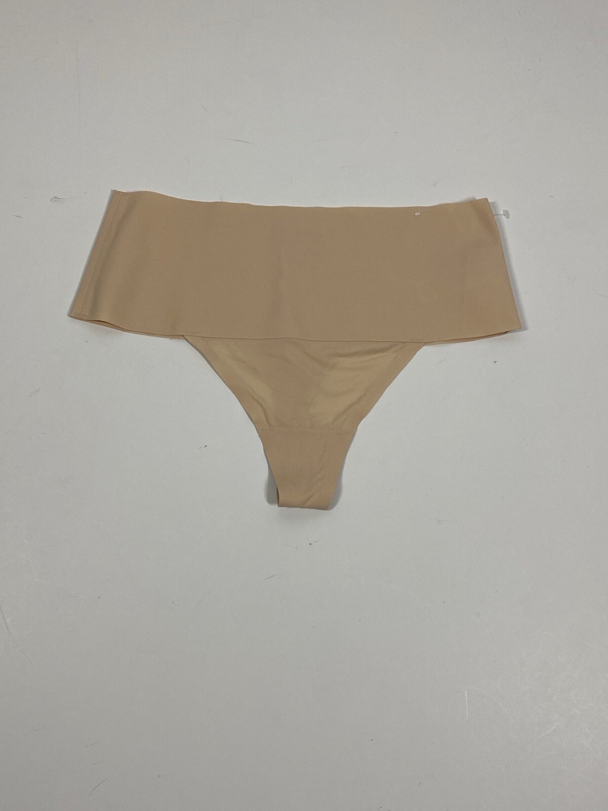 Spanx Undie-tectable Thong – Soft Nude Size Medium