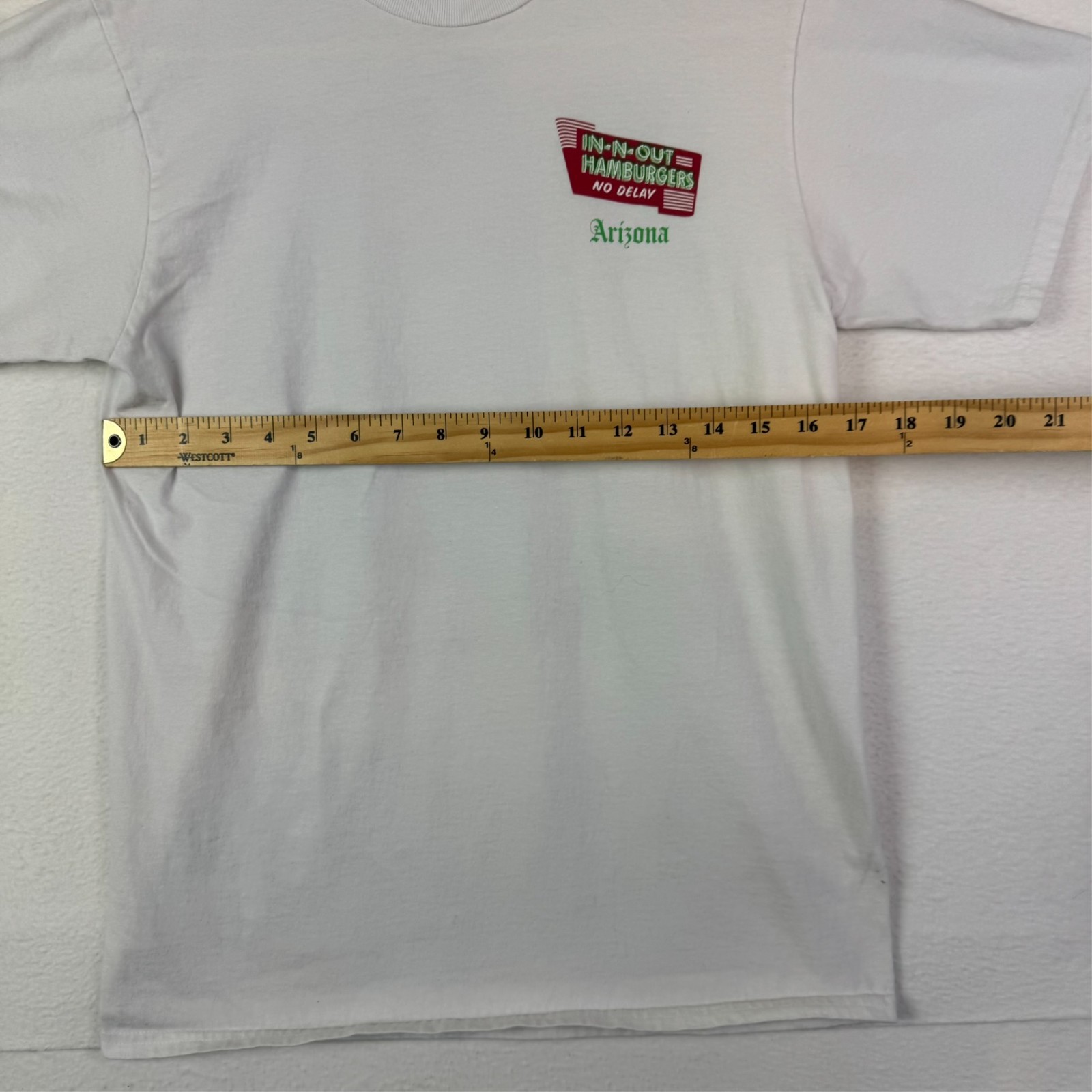 In-N-Out Burger Quality-N-Speed TShirt Men’s Medium Short Sleeve Melissa Noriega