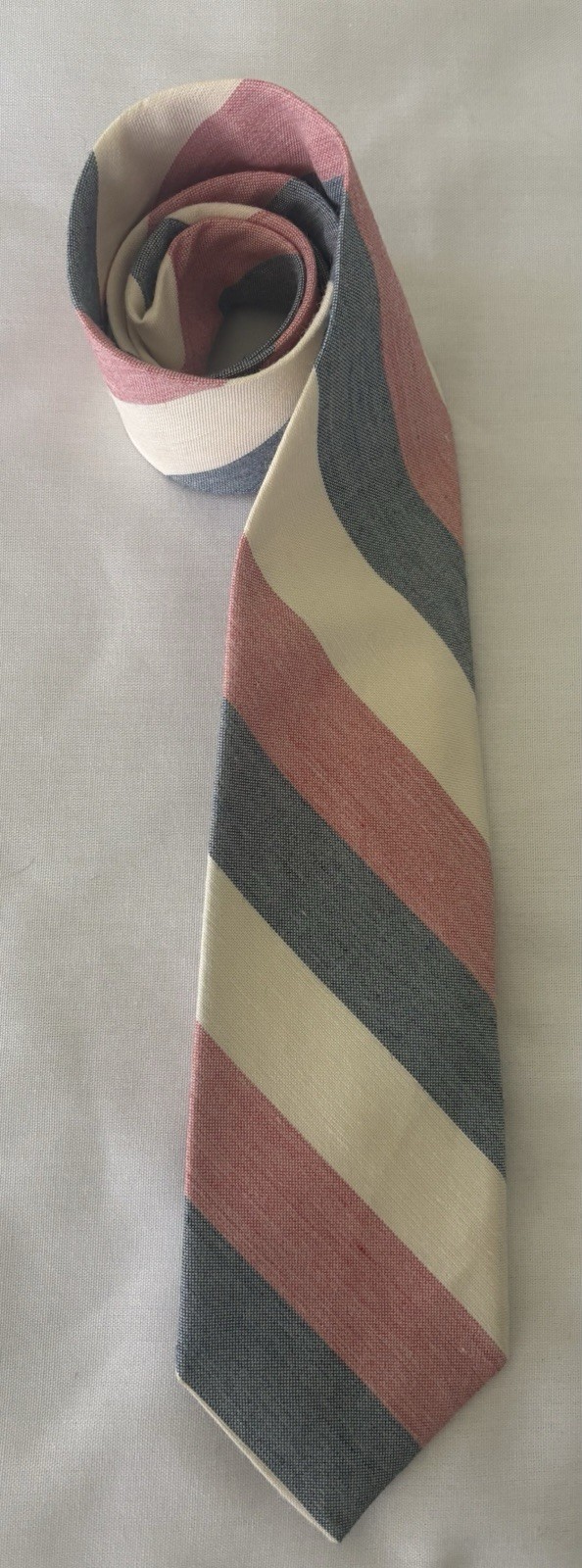 ROBERT TALBOTT CARMEL ALL SILK AMERICAN HANDSEWN PINK IVORY BLUE STRIPE NECKTIE