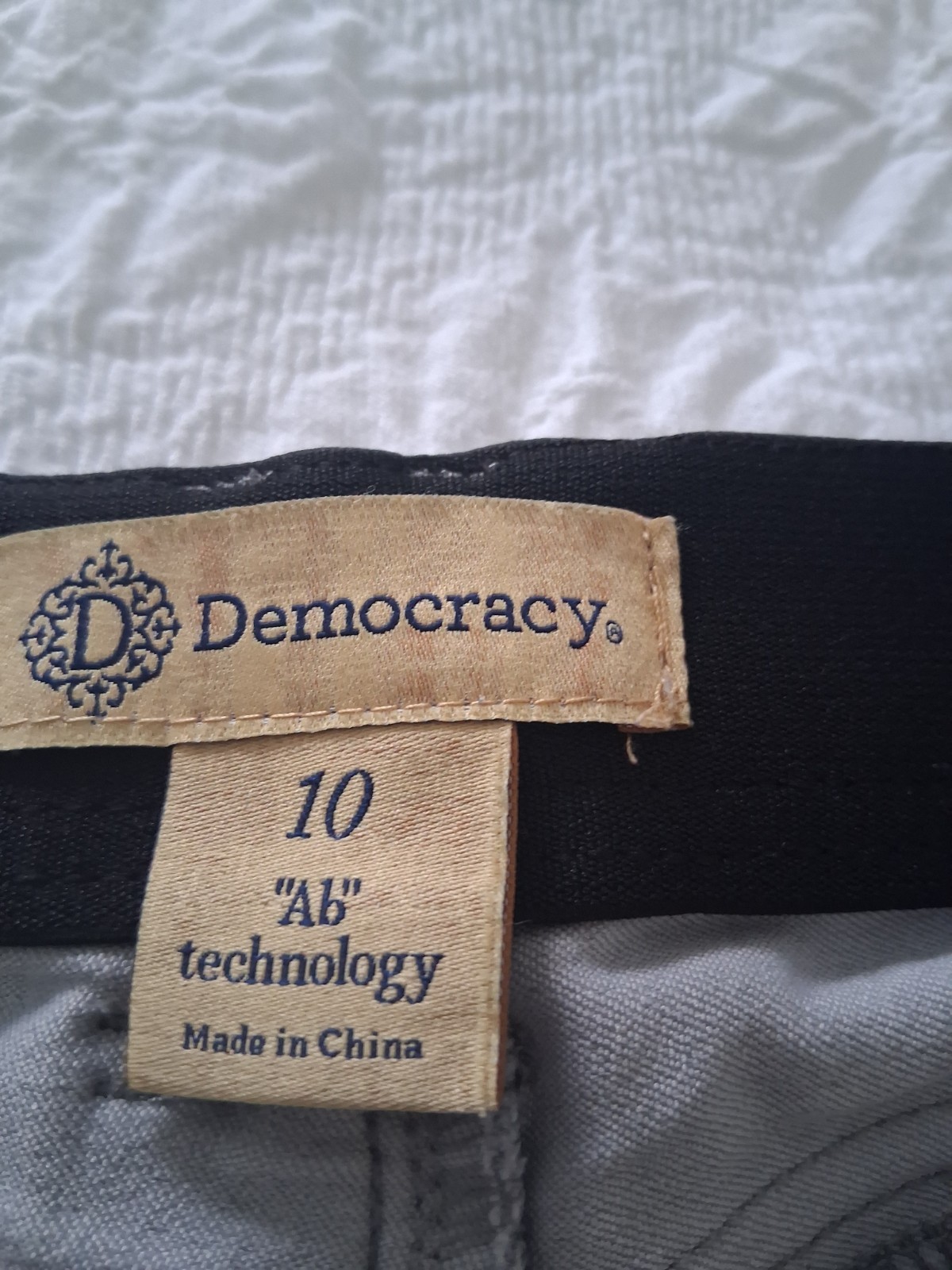 Democracy AB Technology Skinny Jeans Women’s Size 10 Light Grey Stretch Pants