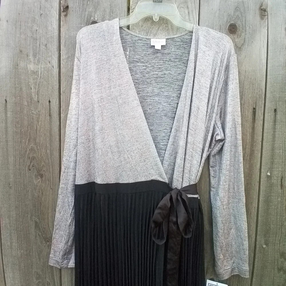 LuLaRoe DeAnne Fully Wrap Long Sleeves Maxi Dress XL Silver-Gray Top Black Skirt