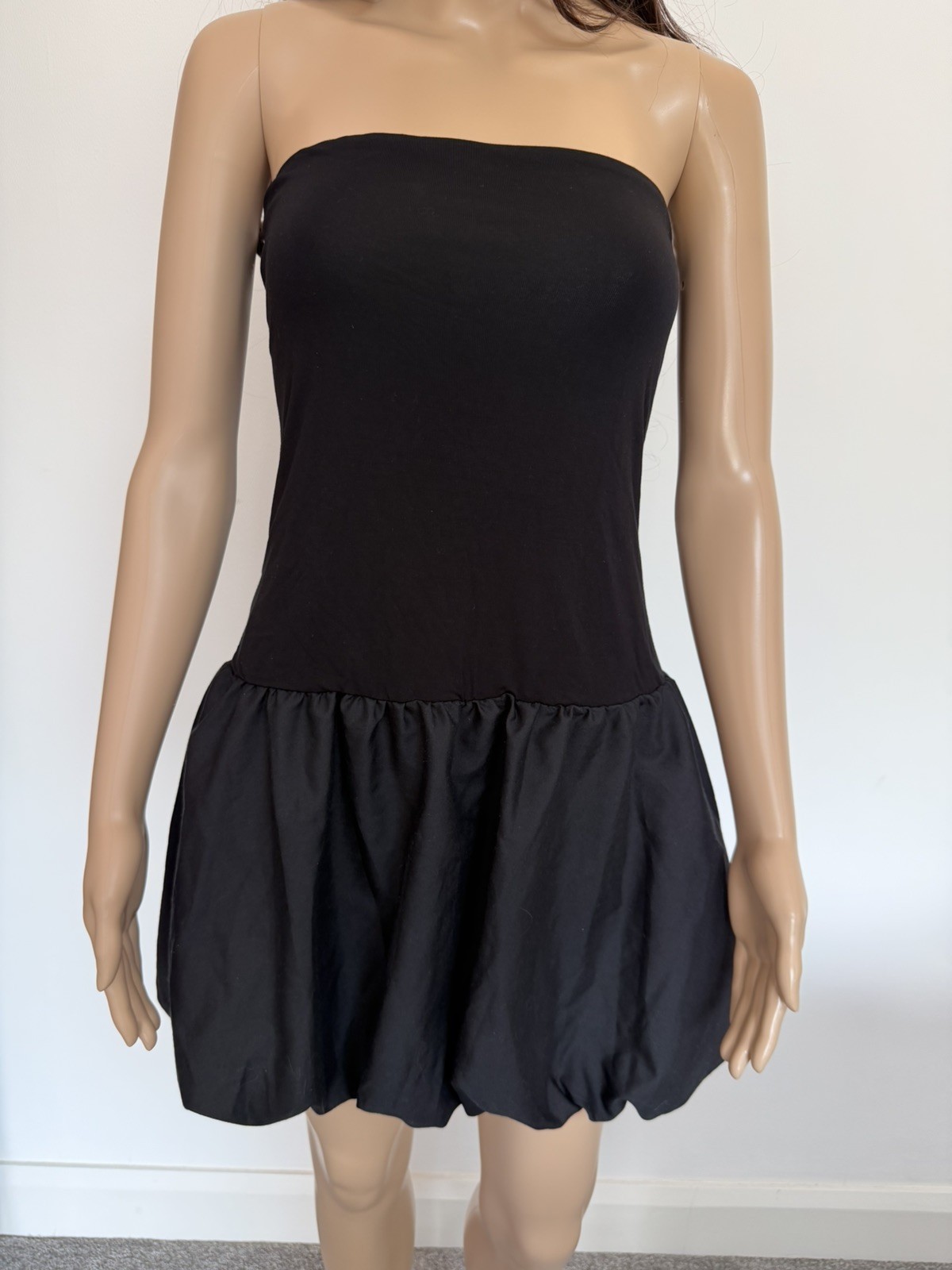 Urban Outfitters Kimchi Blue Bandeau Bubble Mini Dress – Black Size XL RRP: £29
