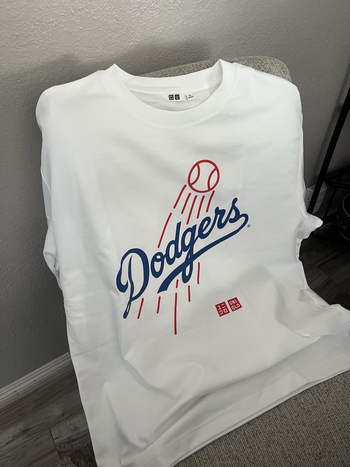 UNIQLO Los Angeles Dodgers Tee Men’s XL