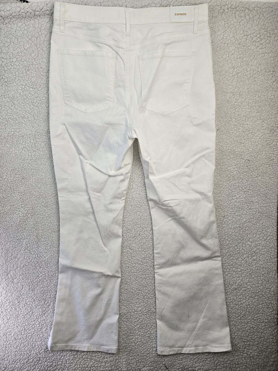 EXPRESS Jeans Size 12 Reg Women’s White ’90s Boot High Rise Jeans