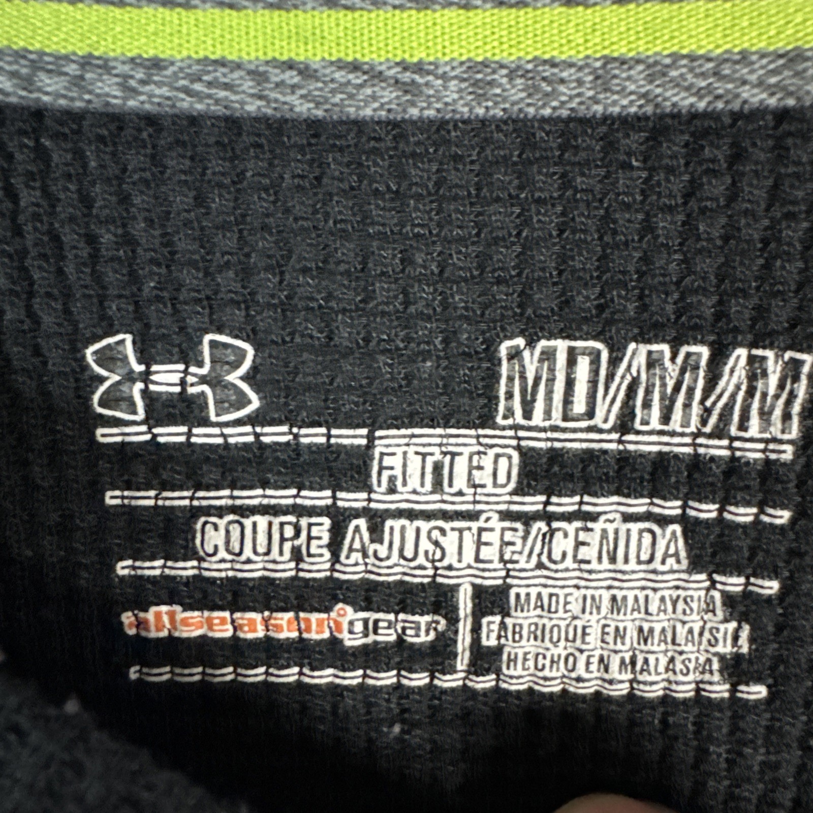 Under Armour Shirt Mens Medium Black Gray Fitted All Season Gear Waffle Knit