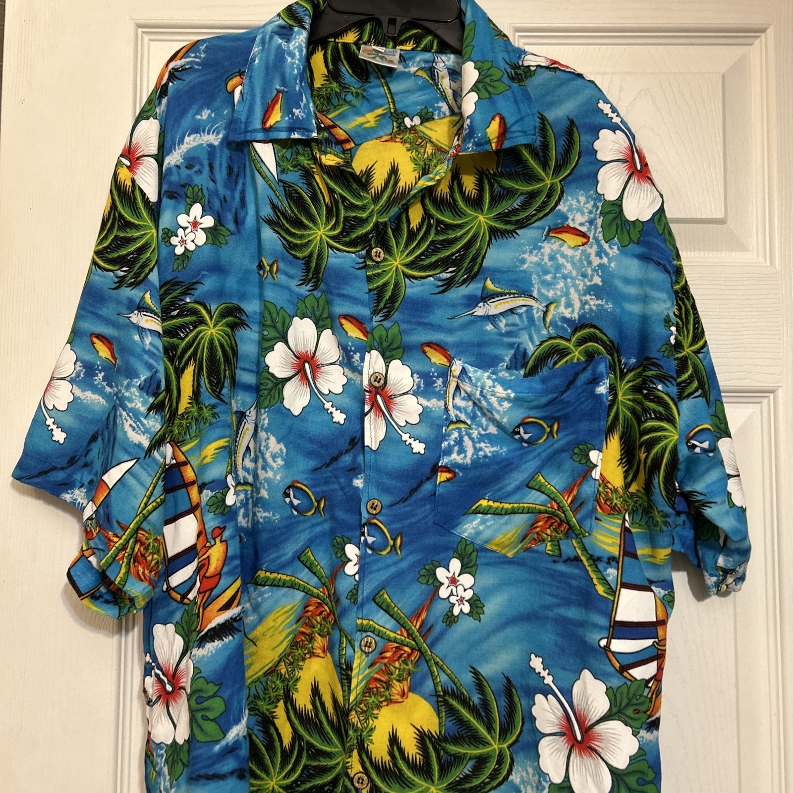 ISLAND EXPRESSIONS 100%RAYON hand wash Blue Button Front size XXXXL