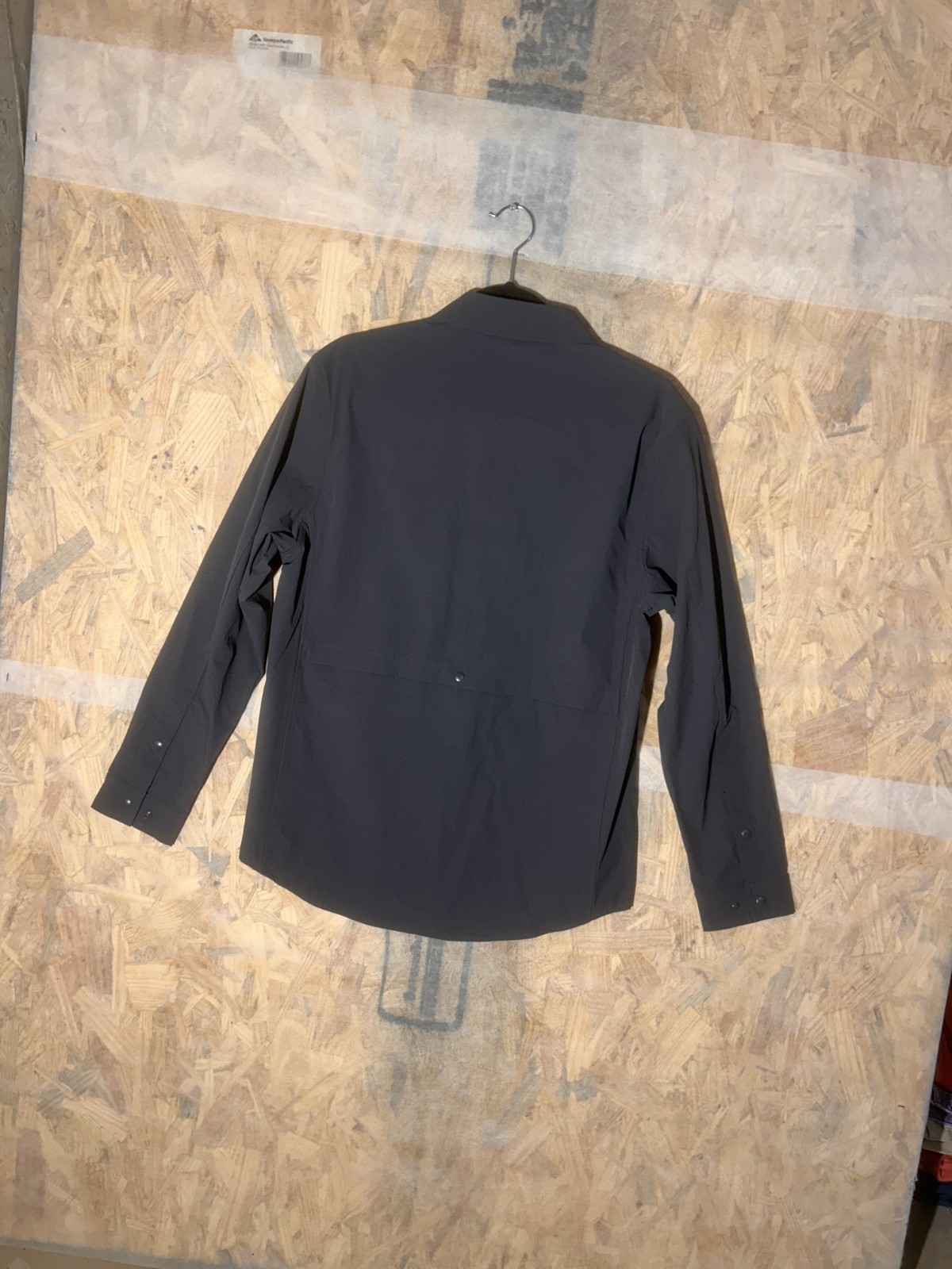 NWT VRST Shirt Mens Small Packable Shirt Jacket Snap Button Gray Zip Pocket