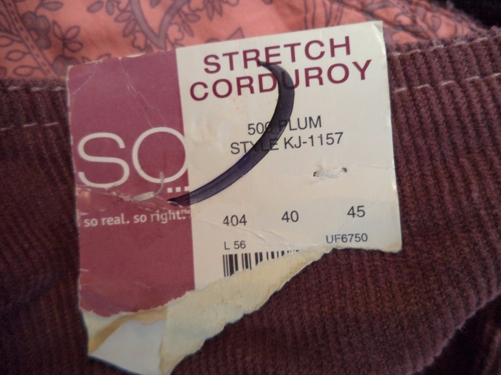 Women’s Plum SO Stretch Corduroy Pants. Size 17. 98% Cotton/ 2% Spandex.