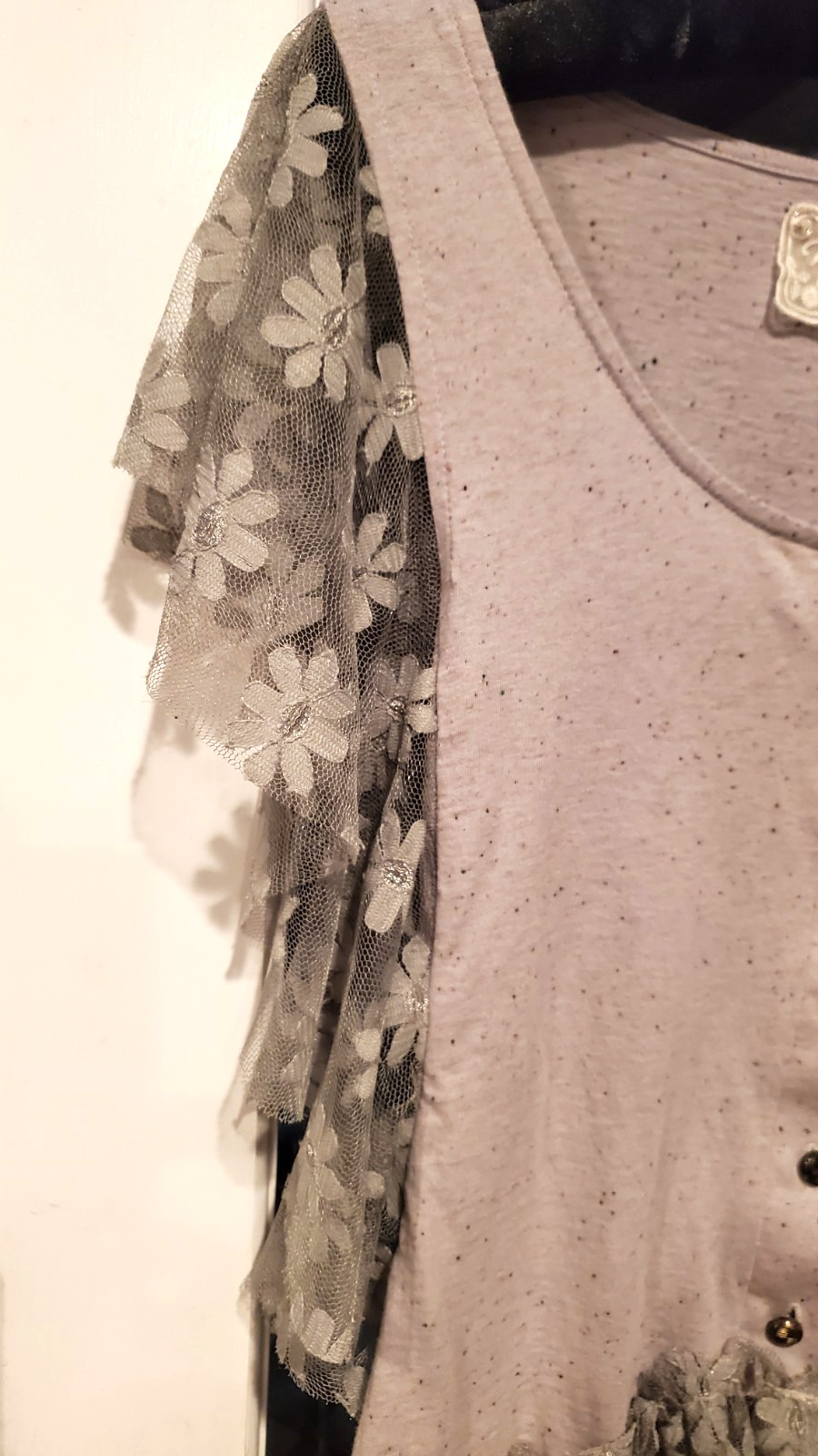 Nick & Mo Anthropologie Womens Blouse Gray Top Floral Lace Kimono Sleeve Medium