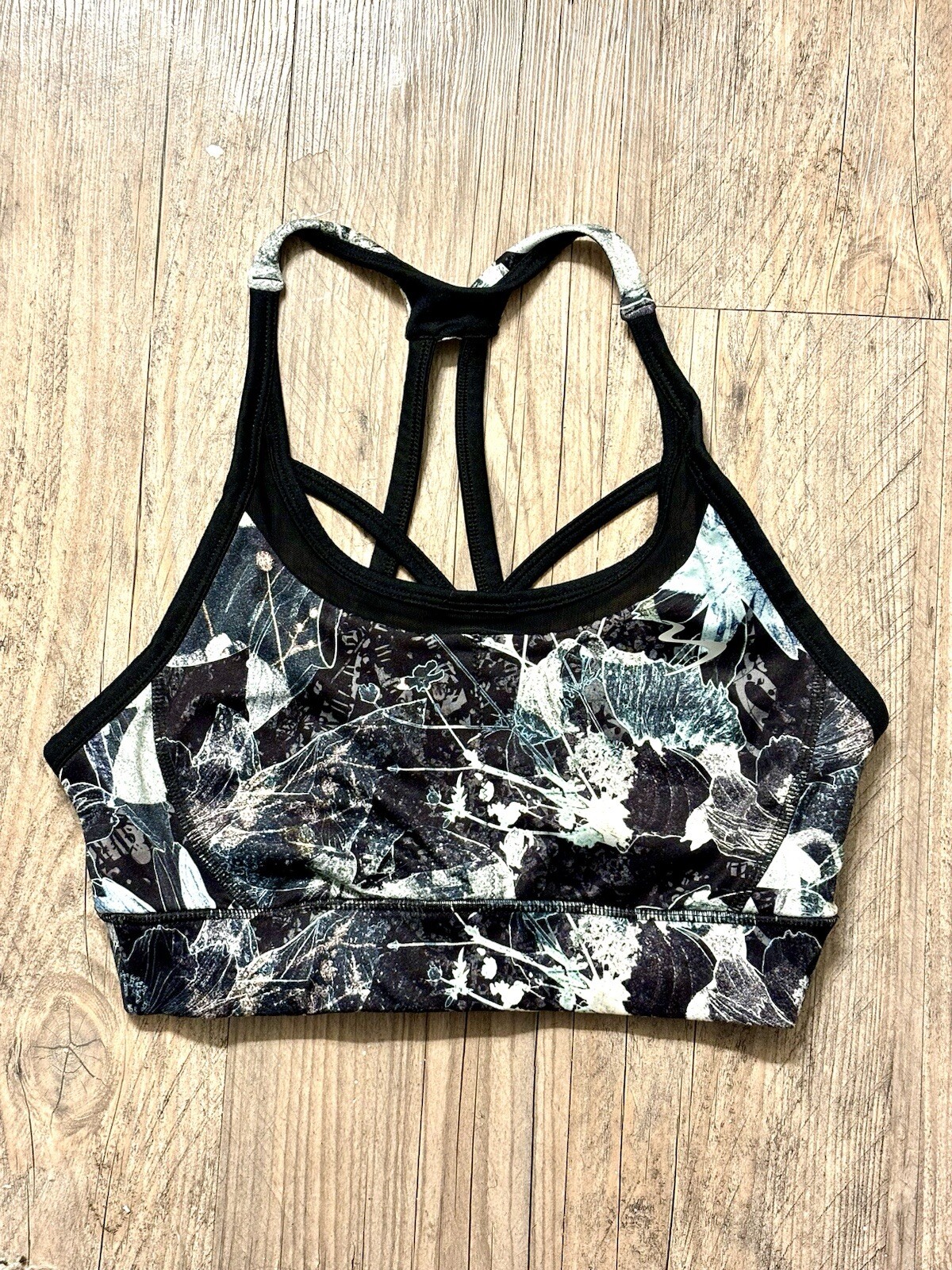 Beach Body Sports Bra Size Large Compress Racerback Running Athletic Black Wht