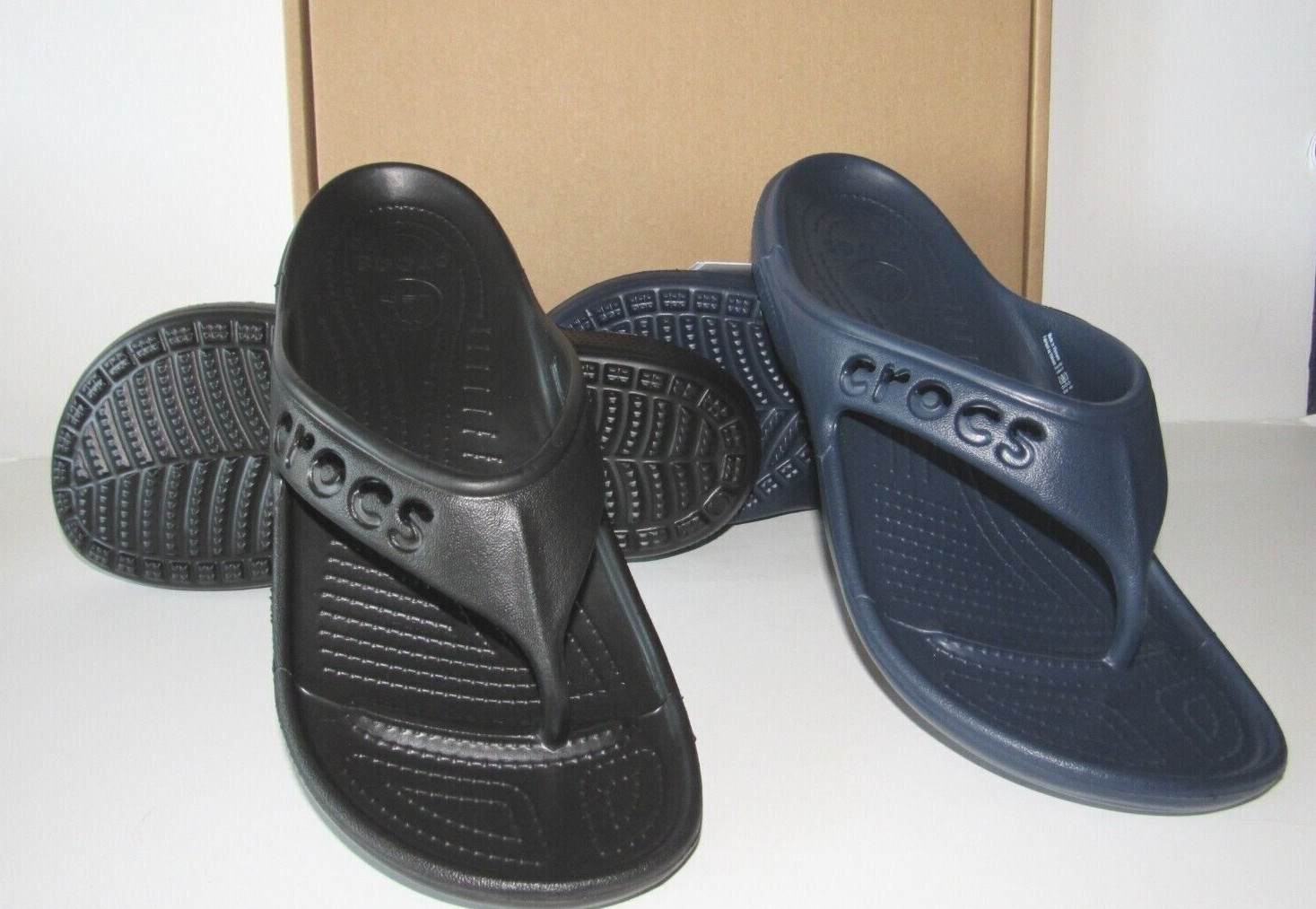 Crocs Baya Lightweight Croslite Flip-Flops Sandals Mens Pick Black/Navy 8,9,10