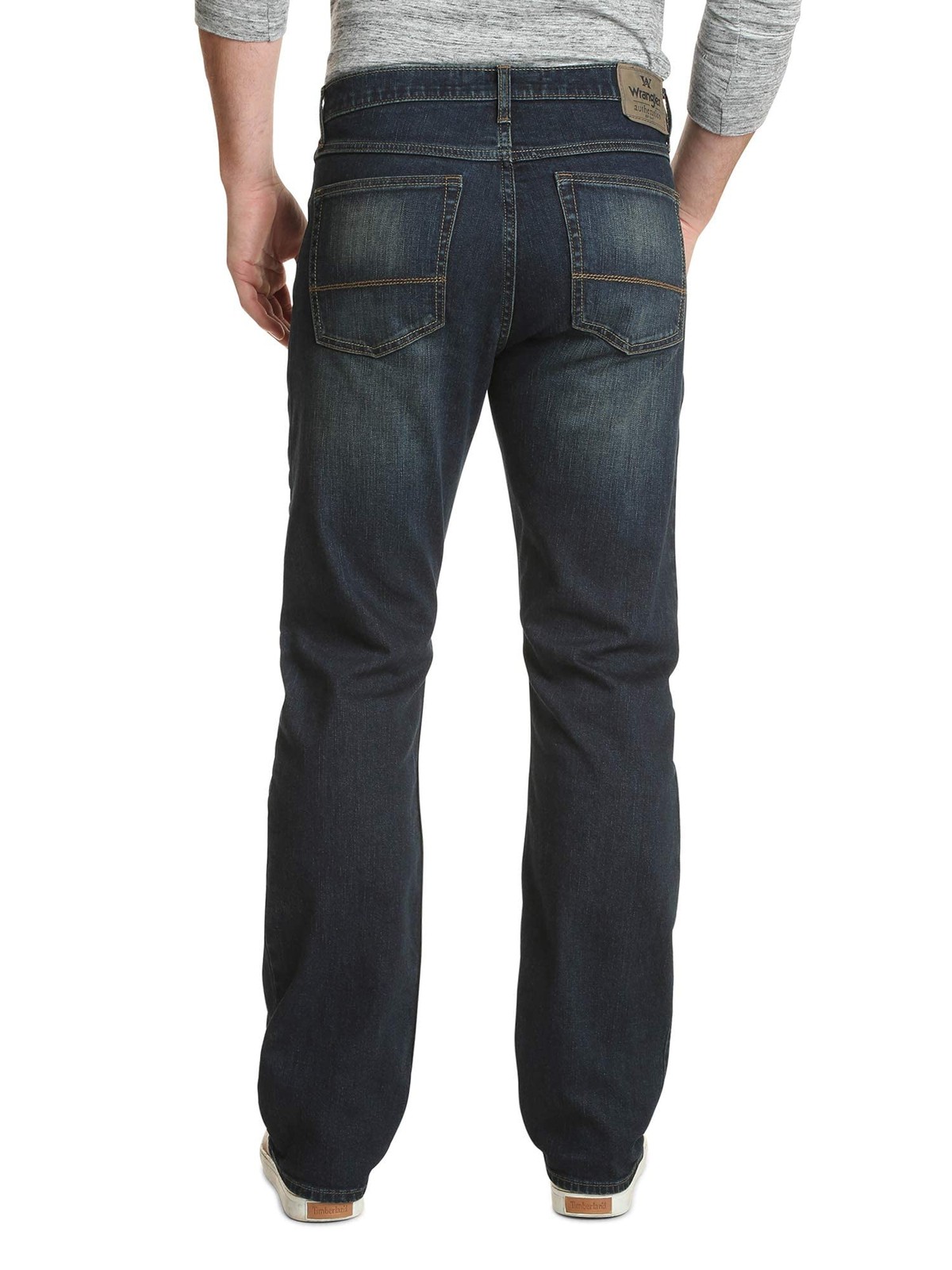 Wrangler Authentics Men’s Relaxed Boot Cut Jean Riptide 32L 34×32