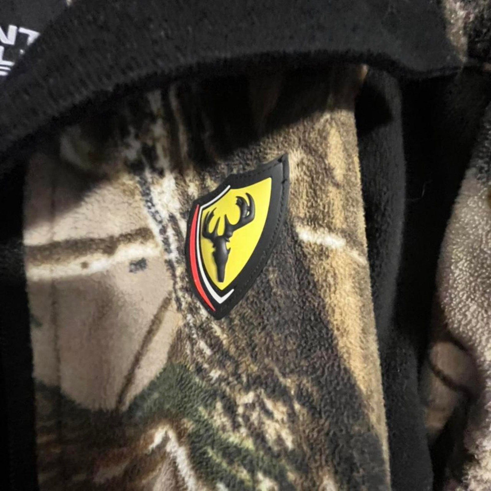 Realtree Hunter’s Fleece woodland – L – zipper catch needs quick repair (pic 4)
