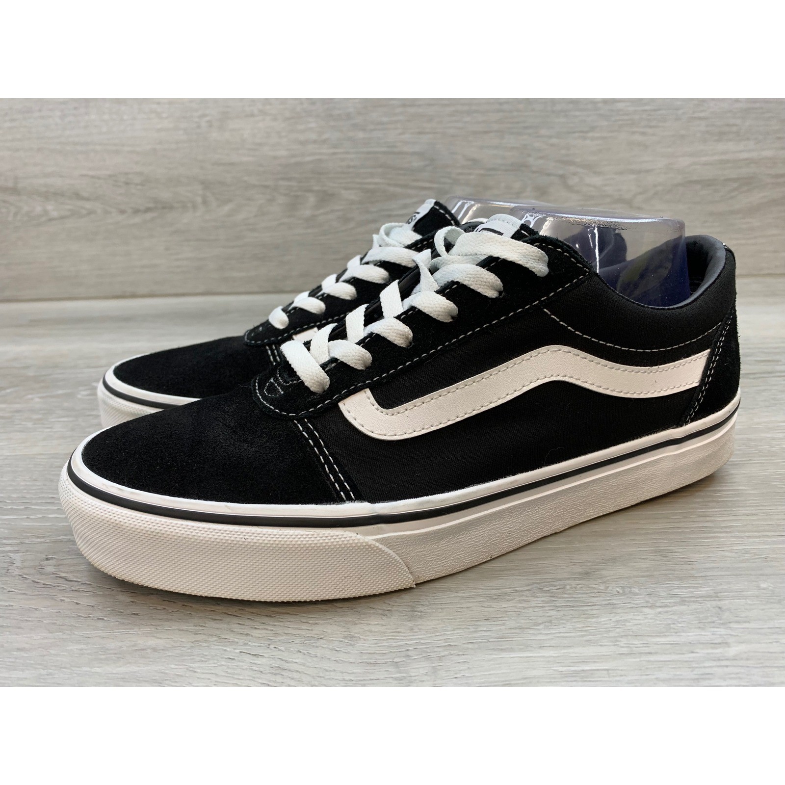 Vans Ward Low Top Sneakers Black White Suede Canvas 9.5 Athletic Casual Shoes