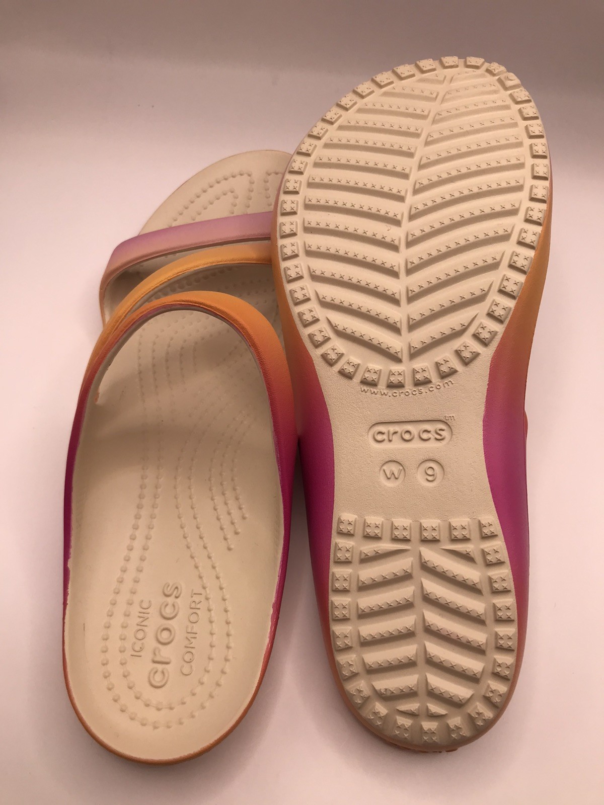 WOMEN’S CROCS KADEE II PINK/ORANGE OMBRE Z STRAP WATER FRIENDLY SANDALS 9 NWT