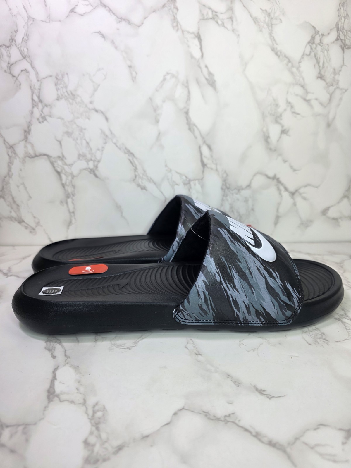 Nike Victori One Slide Black Grey Size 11 CN9678 009 Slides New W Tags Box