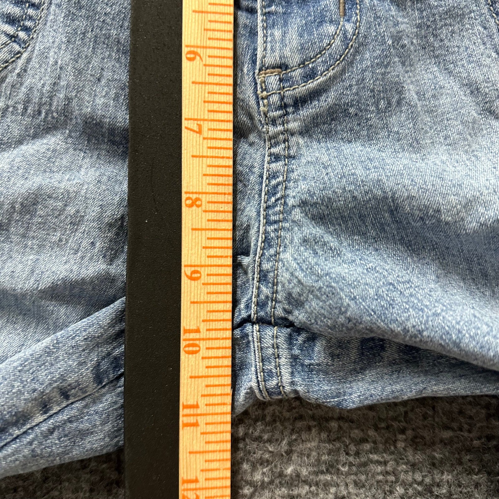 Sonoma Capris Womens Size 10 Blue Denim Light Wash Stretch Cropped Casual Pants