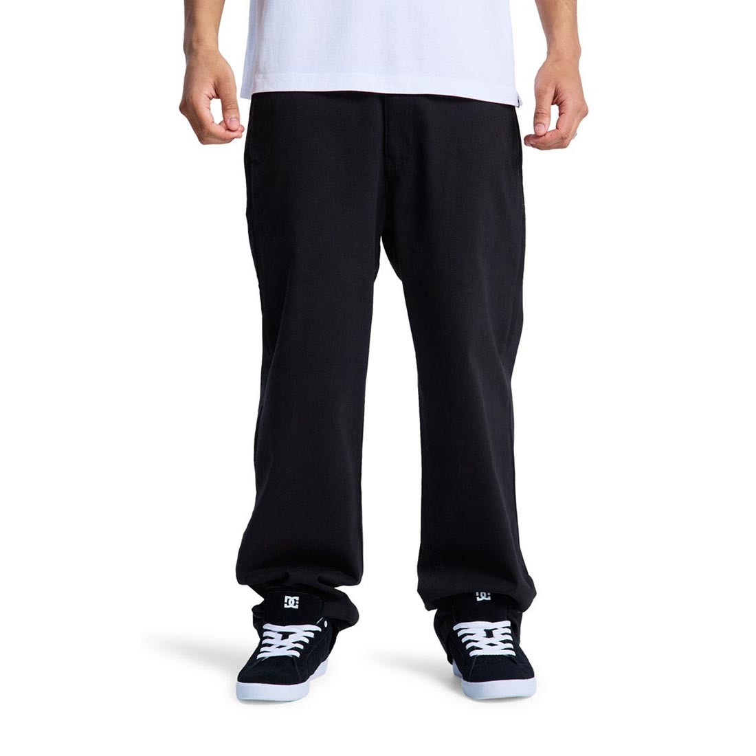 DC Worker Relaxed Chino Pants – Black (SP26)