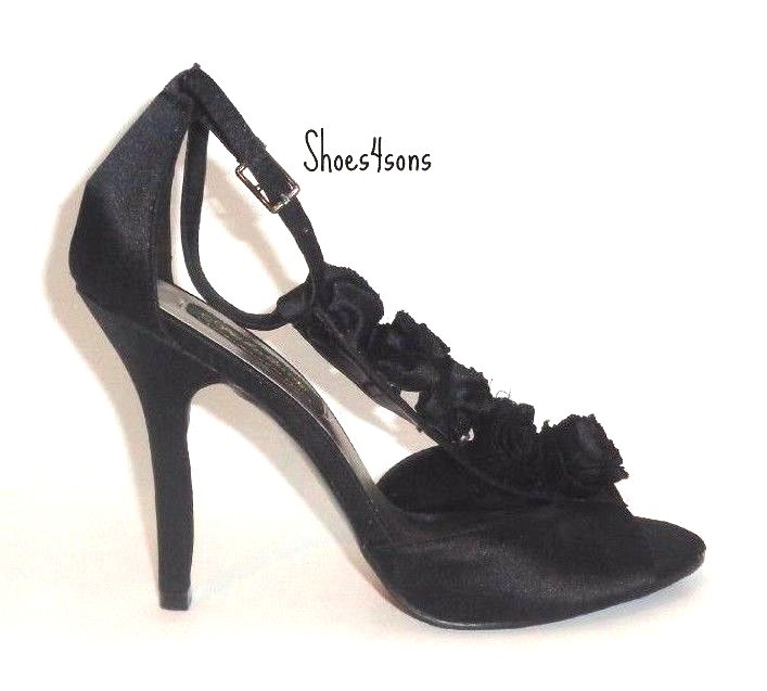 High Heels Women’s (4 1/2″) Fabulosity Brand, Color Amber Black, Size 8M US.