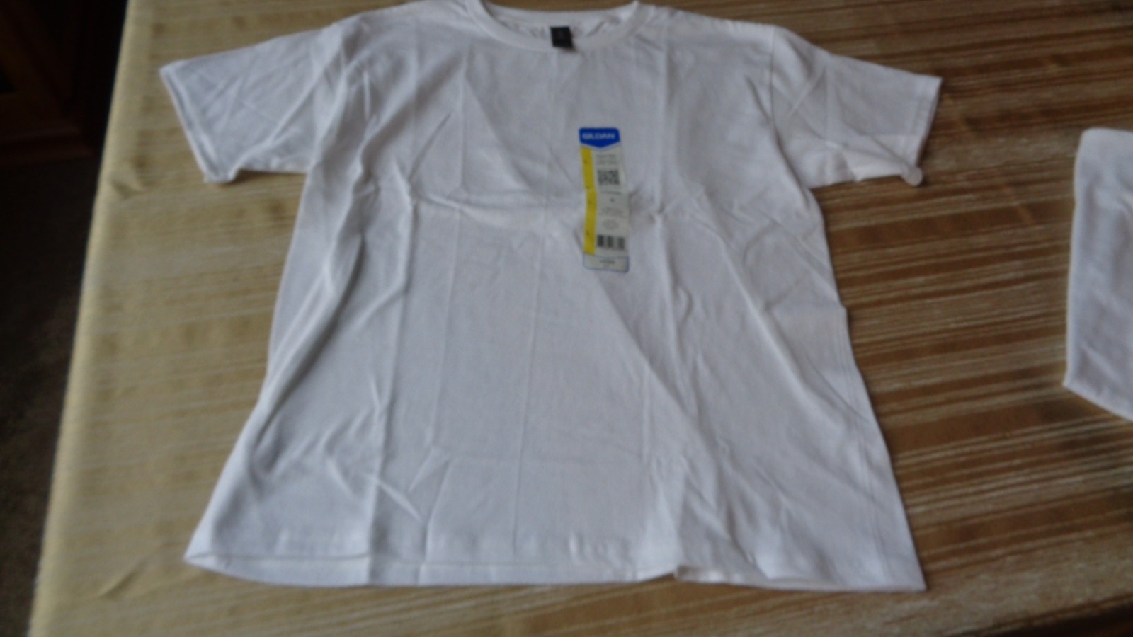 Gildan G800B Youth Cotton/Poly – Short Sleeve DryBlend Crew Neck T-Shirt white