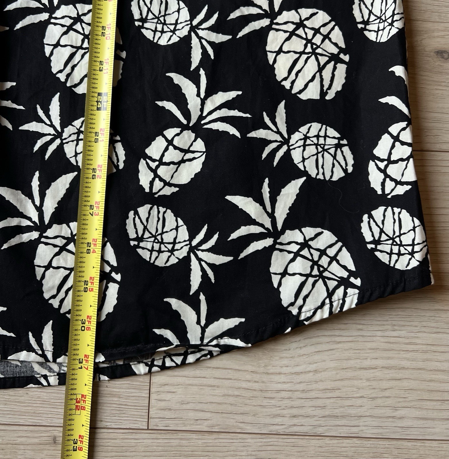 RSQ Hawaiian Shirt Mens 2XL Black Pineapple Print Beach Travel Cotton NWT