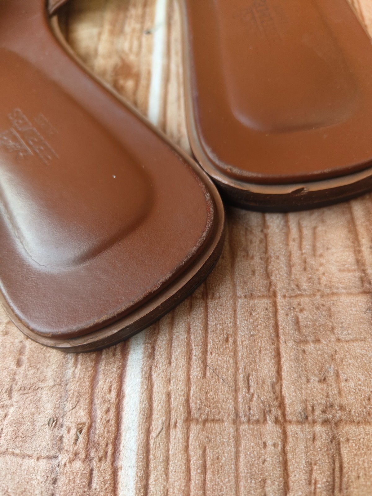HERMES Oran Women’s Brown Leather Sandal Flats EU 40.5 / US 10.5