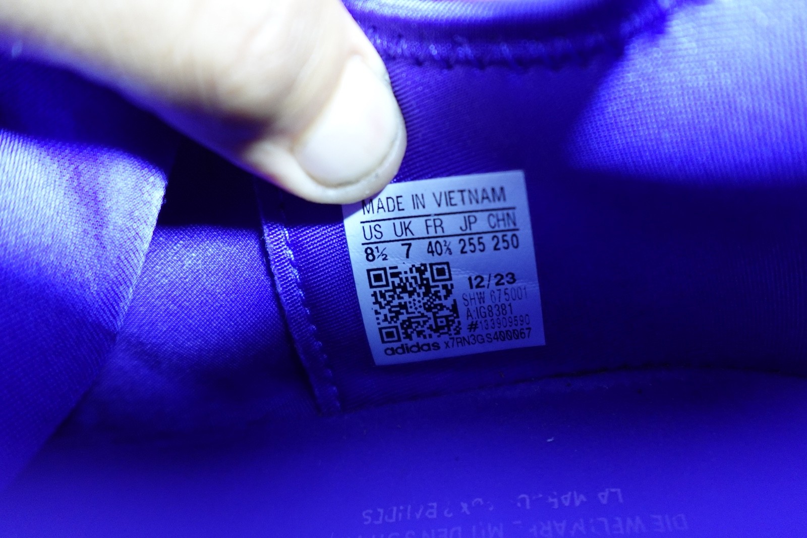 Adidas Wins NMD_R1 ‘Energy Ink’ | IG8381 Women Size 8.5