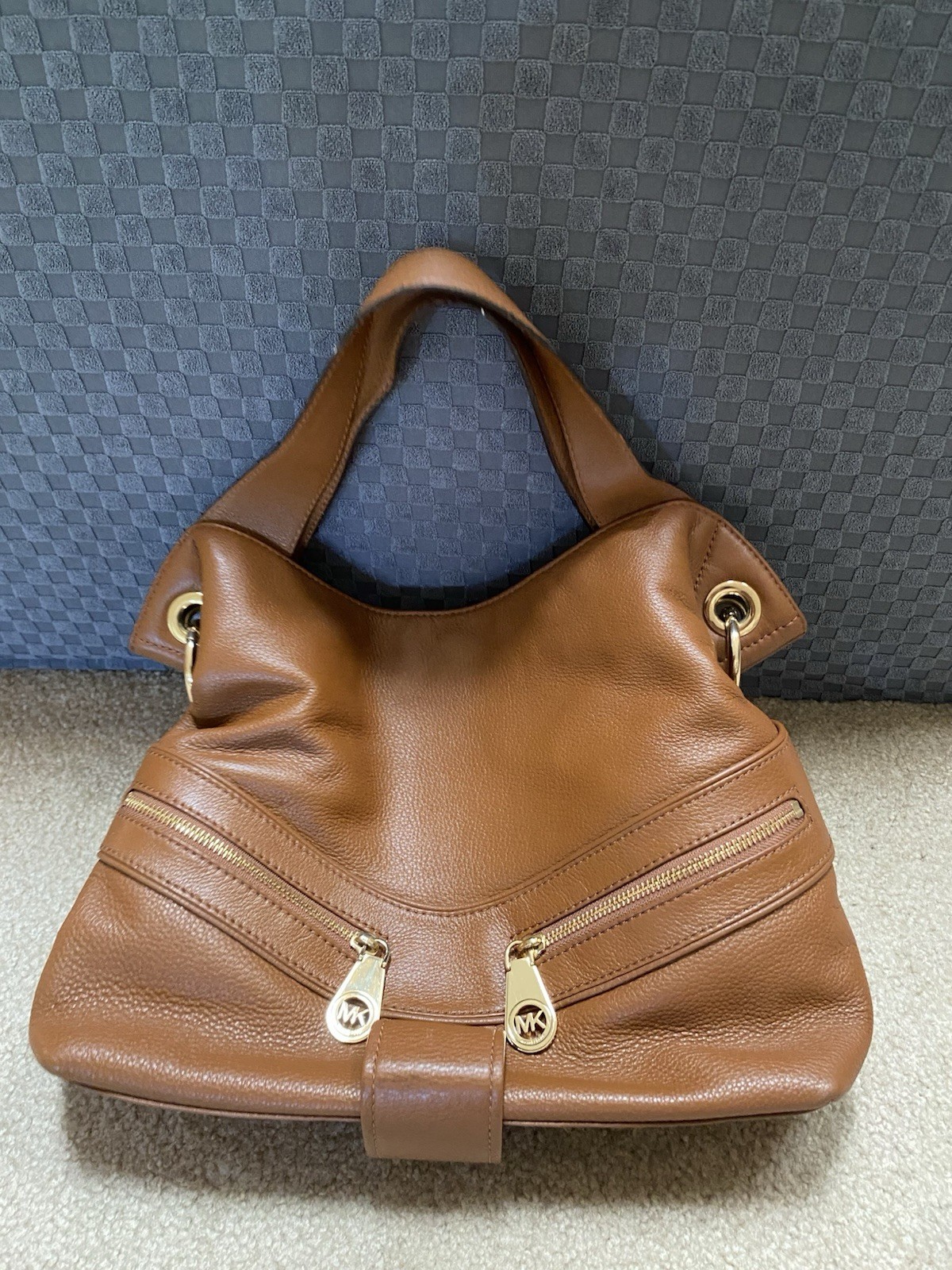 Michael Kors Brown Pebbled Hobo Shoulder Bag Gold Hardware Zip, Pockets