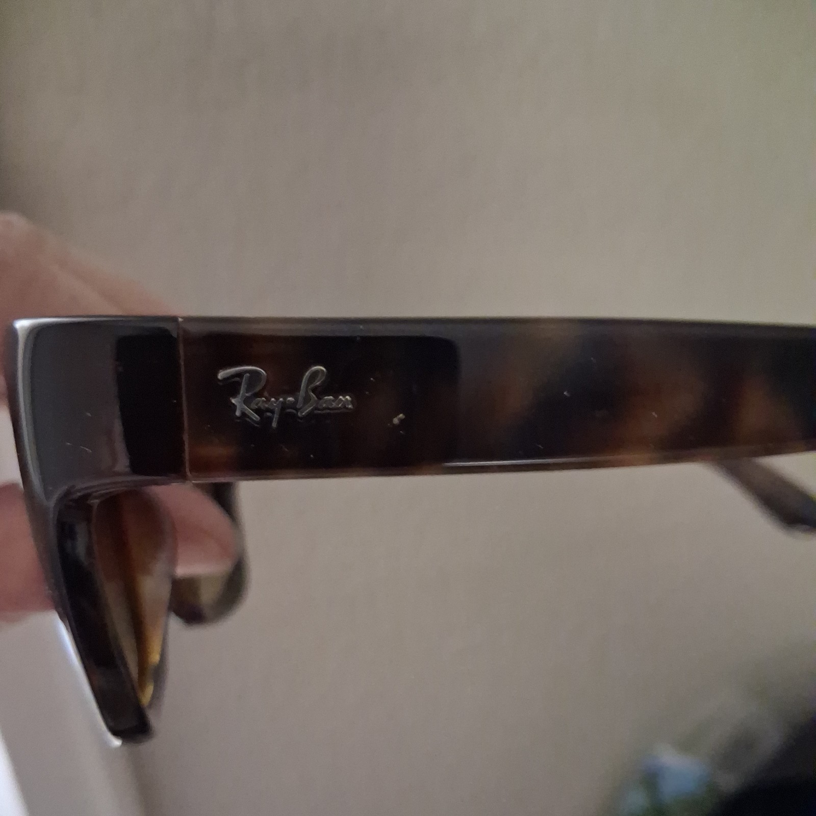 Women’s Turtle shell Ray ban sunglasses