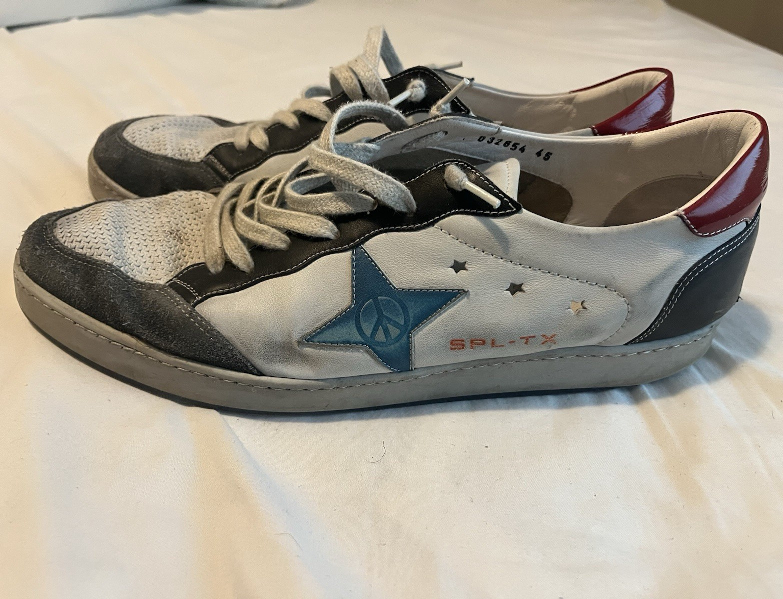 SEPOL SPL-TX Men’s Low Top Lace-Up Athletic Sneakers White Gray Blue Red