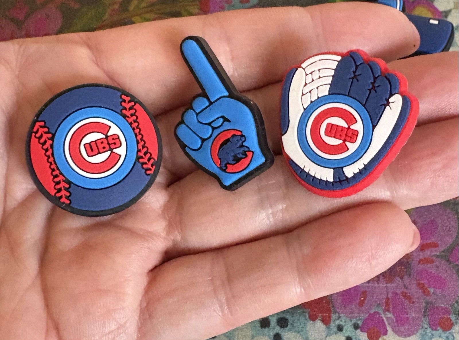 10 Piece CHICAGO Baseball Team Shoe Charms Clog Decorations PVC NEW