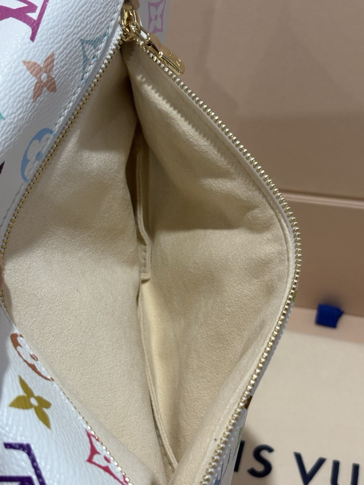 💖 NWT Louis Vuitton X Murakami High Rise Bumbag 💖