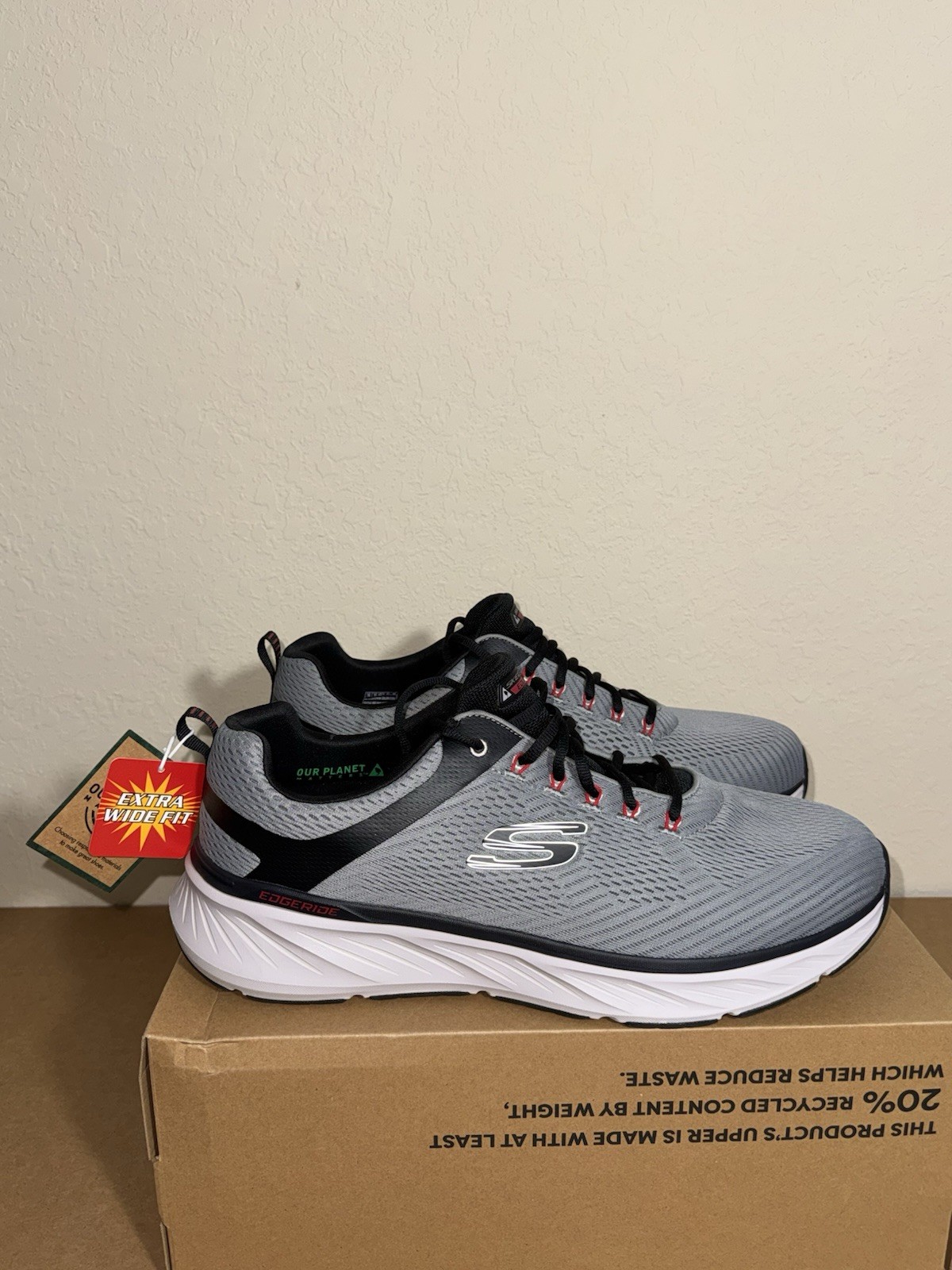 Skechers Men’s Relaxed Extra Wide Fit Edgeride Contention Sneakers Sz 16 NIB
