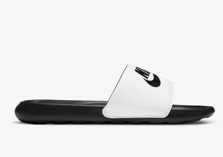 Nike Victori One Slide CN9675 005 men’s Slide Black-White