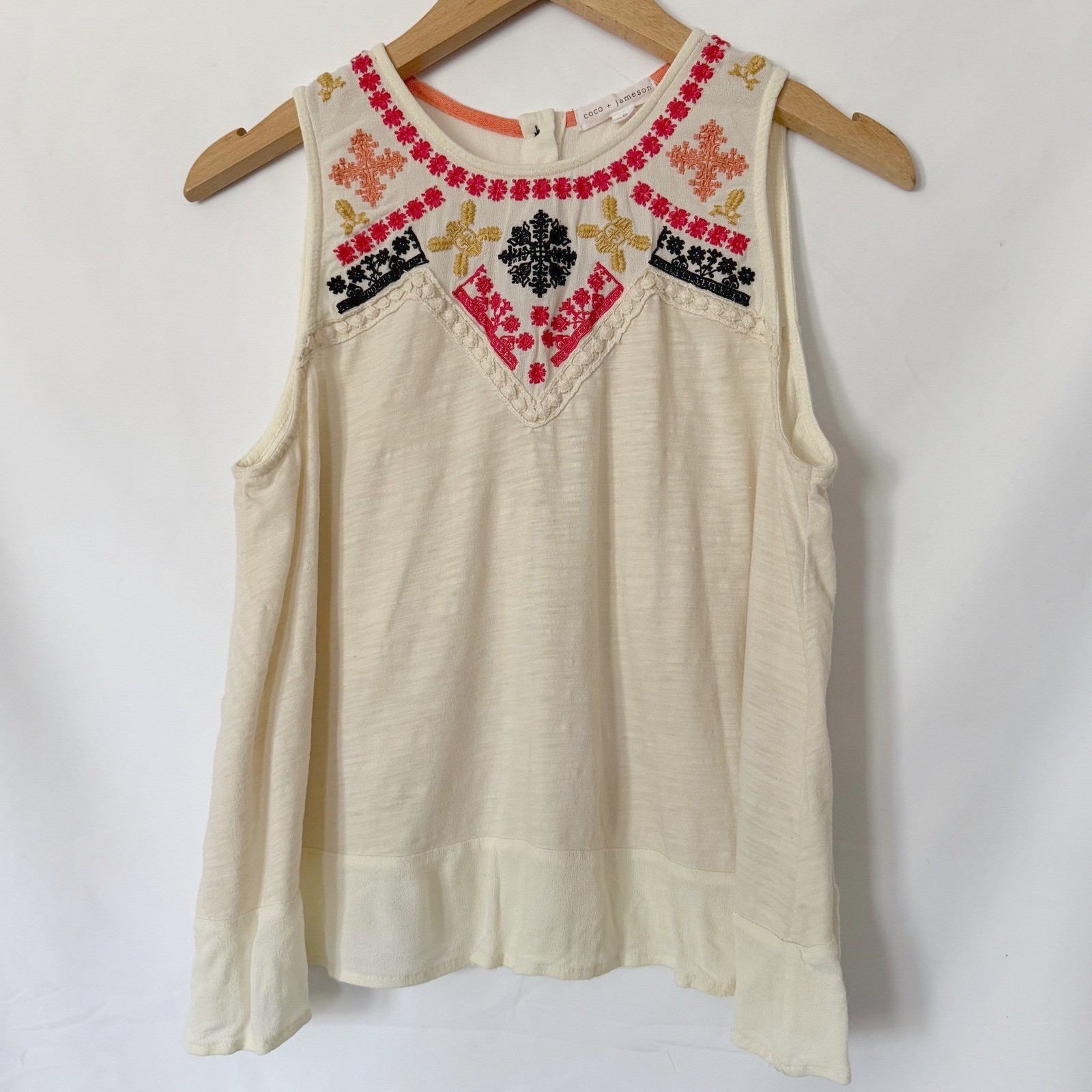 Coco + Jameson Embroidered Boho Womens Medium Ivory Top Festival