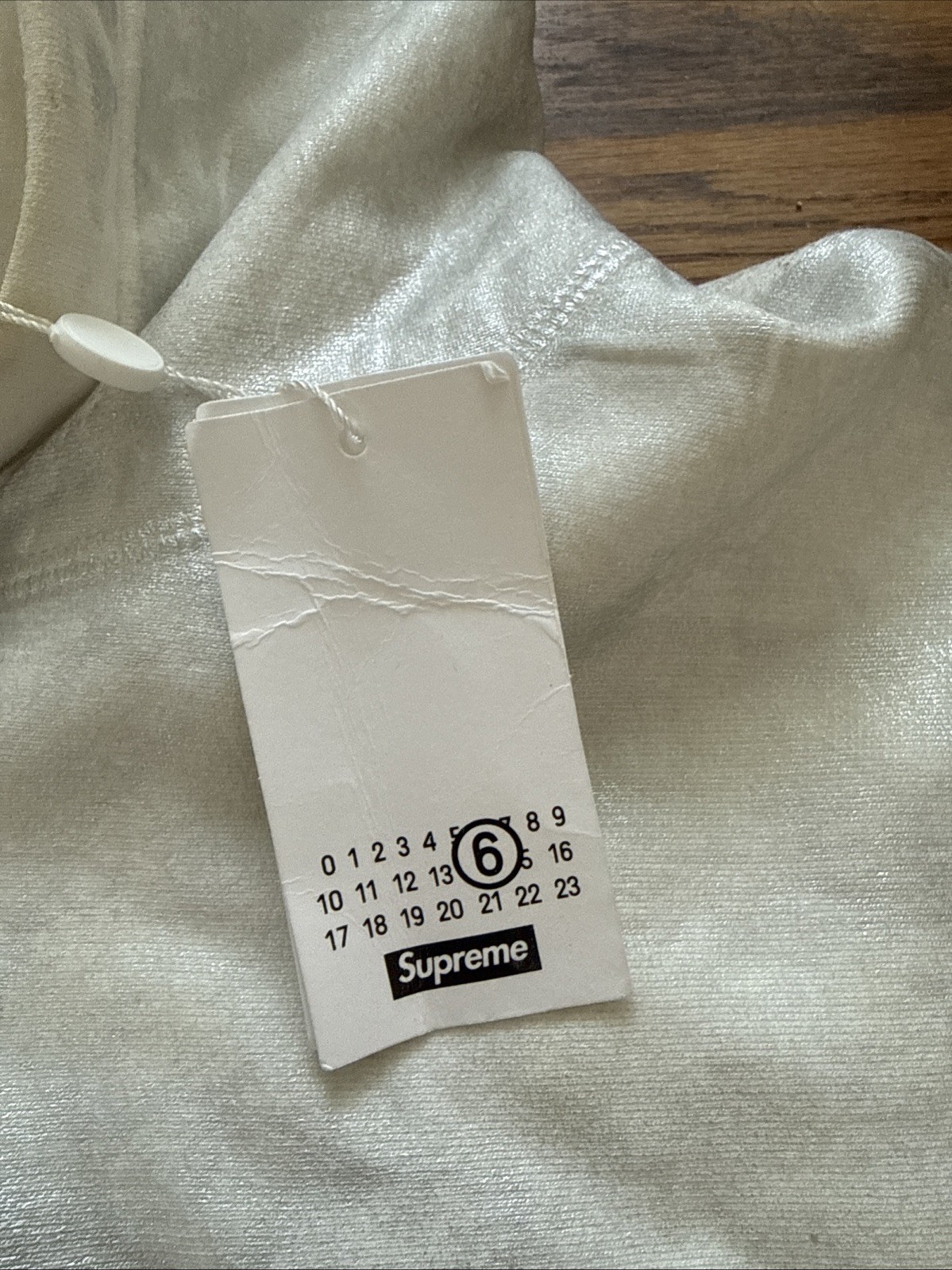 Supreme MM6 Maison Margiela Foil Box Logo Hooded Sweatshirt White Size XL C22