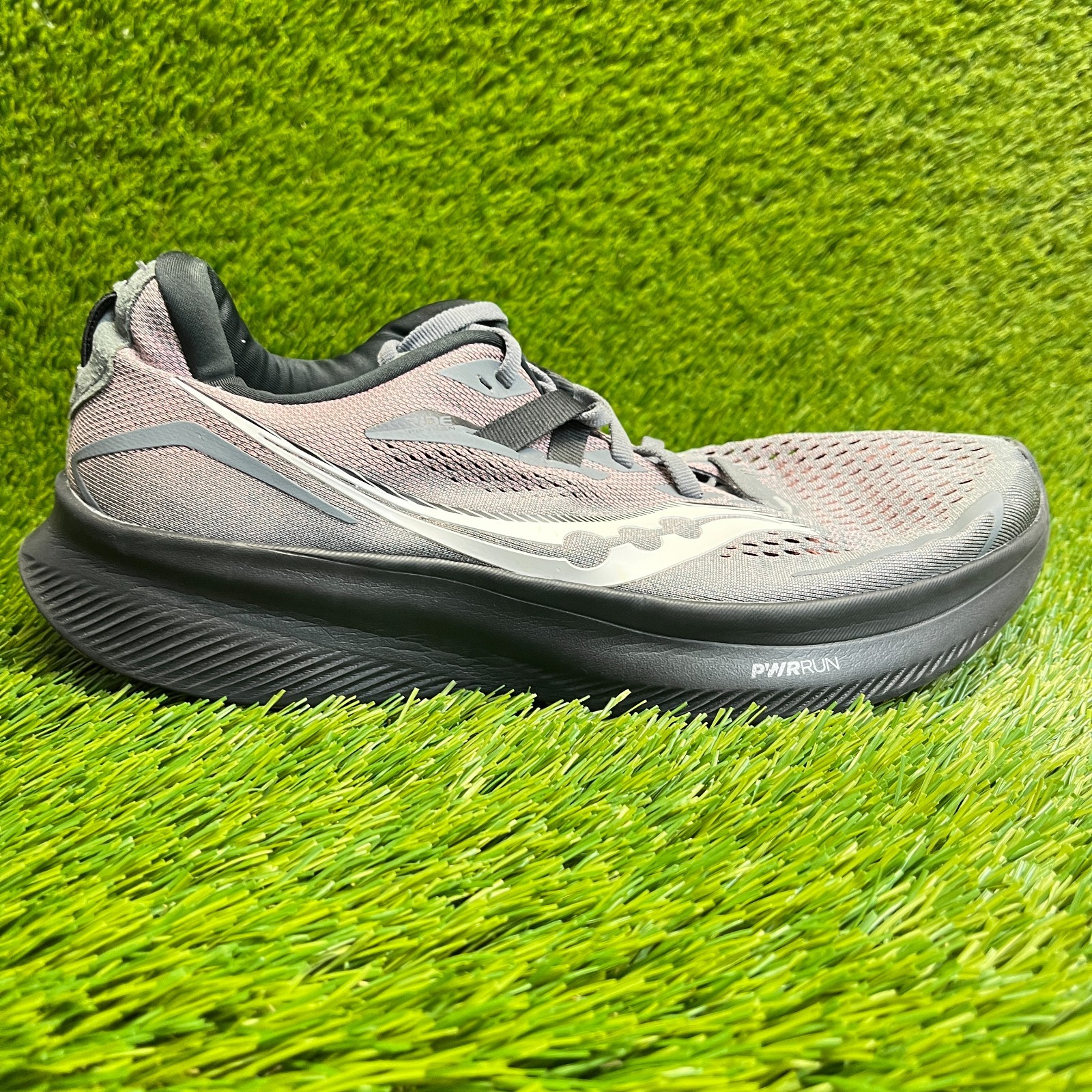 Saucony Ride 15 Womens Size 10 Gray Pink Black Athletic Running Shoes Sneakers