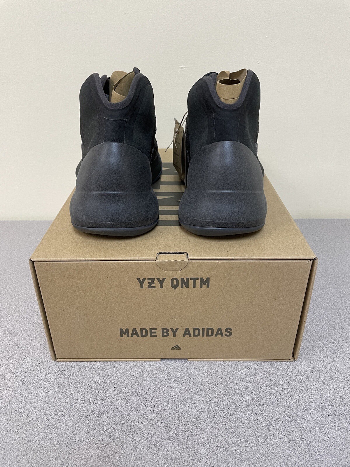Men’s US Size 7 – adidas Yeezy QNTM Quantum Onyx GX1317 New Authentic