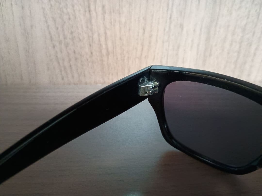 Pretty Green Sunglasses Black Gray Lens Unisex 14cm Width Excellent condition JP