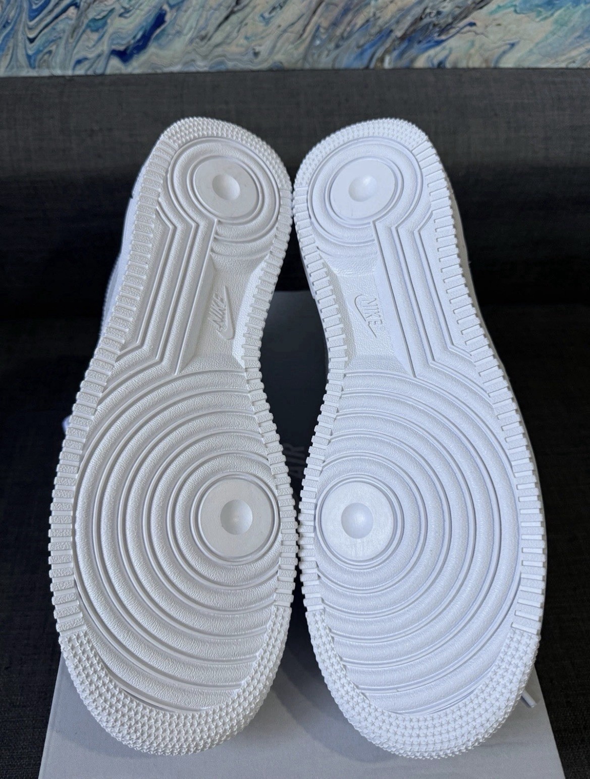 Nike Air Force 1 Low Top Men’s White Lace-Up Sneakers Rubber Outsole