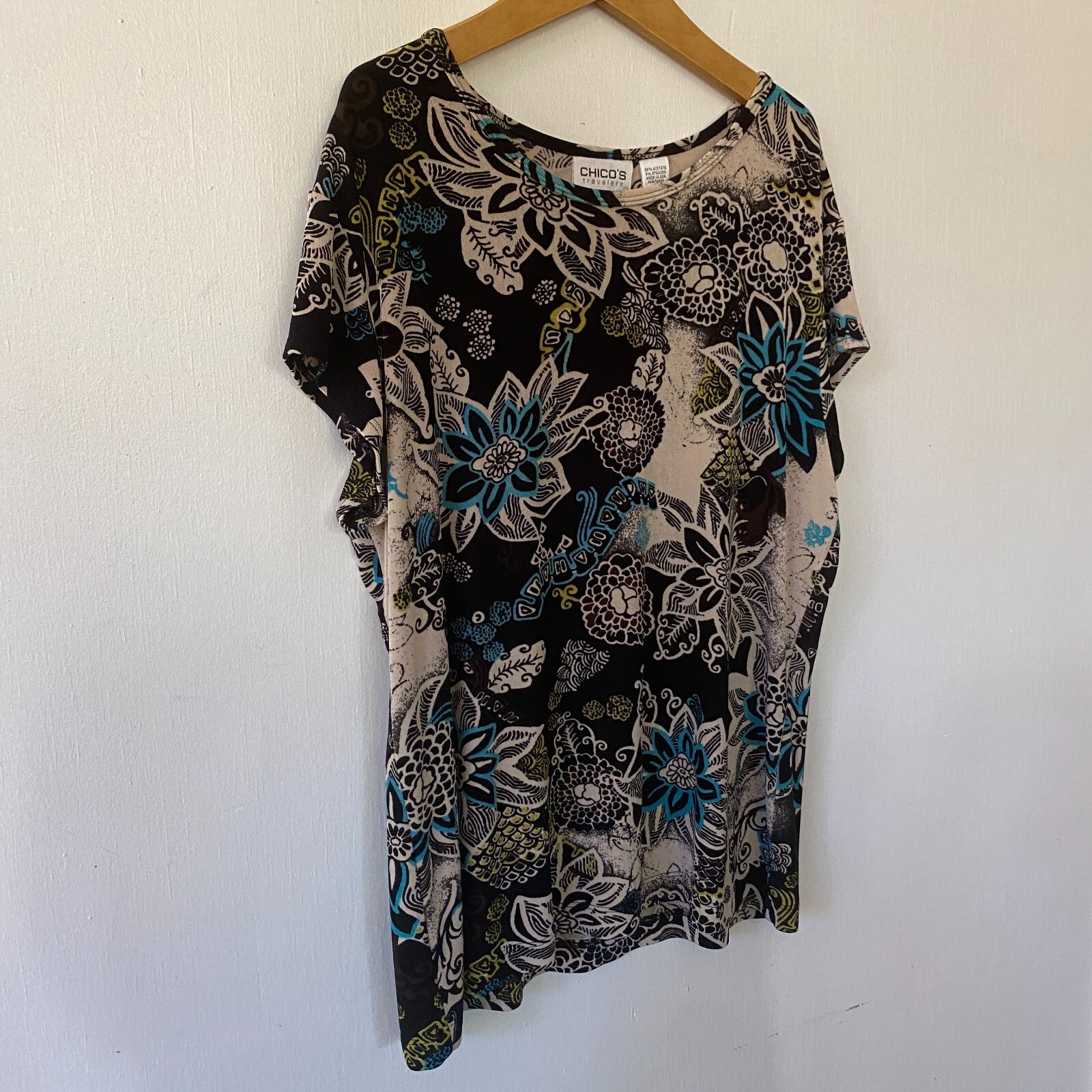 Chico’s Travelers Top Womens Large Short Sleeve Slinky Knit Floral Round Neck