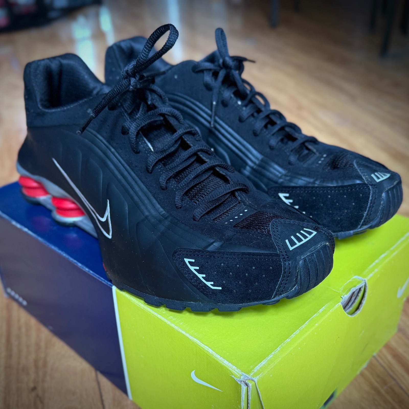 Vintage Nike Shox R4 Black Comet Red Mens Sz 13