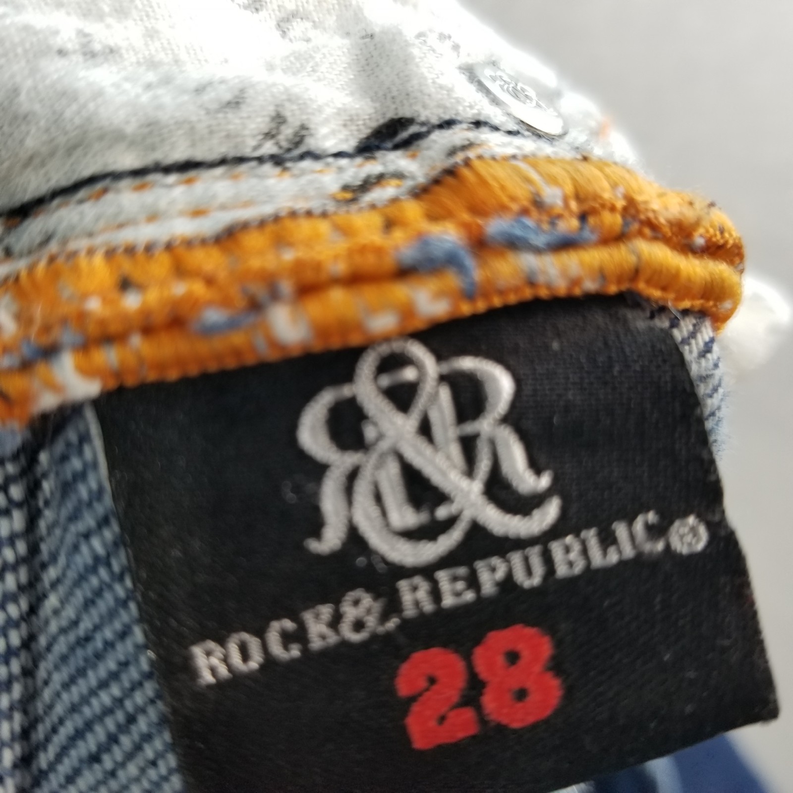 Rock & Republic Jeans Women’s Sz 28 2000s VTG 98%Cotton MedWash Normcore Cute
