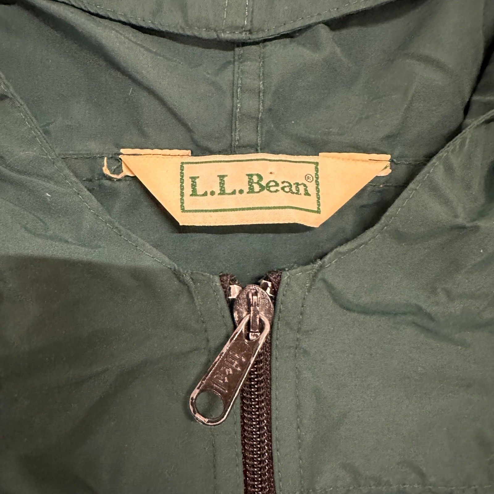 L.L. Bean Anorak Mens Size L Green Vintage Half Zip Hooded Windbreaker Pocket