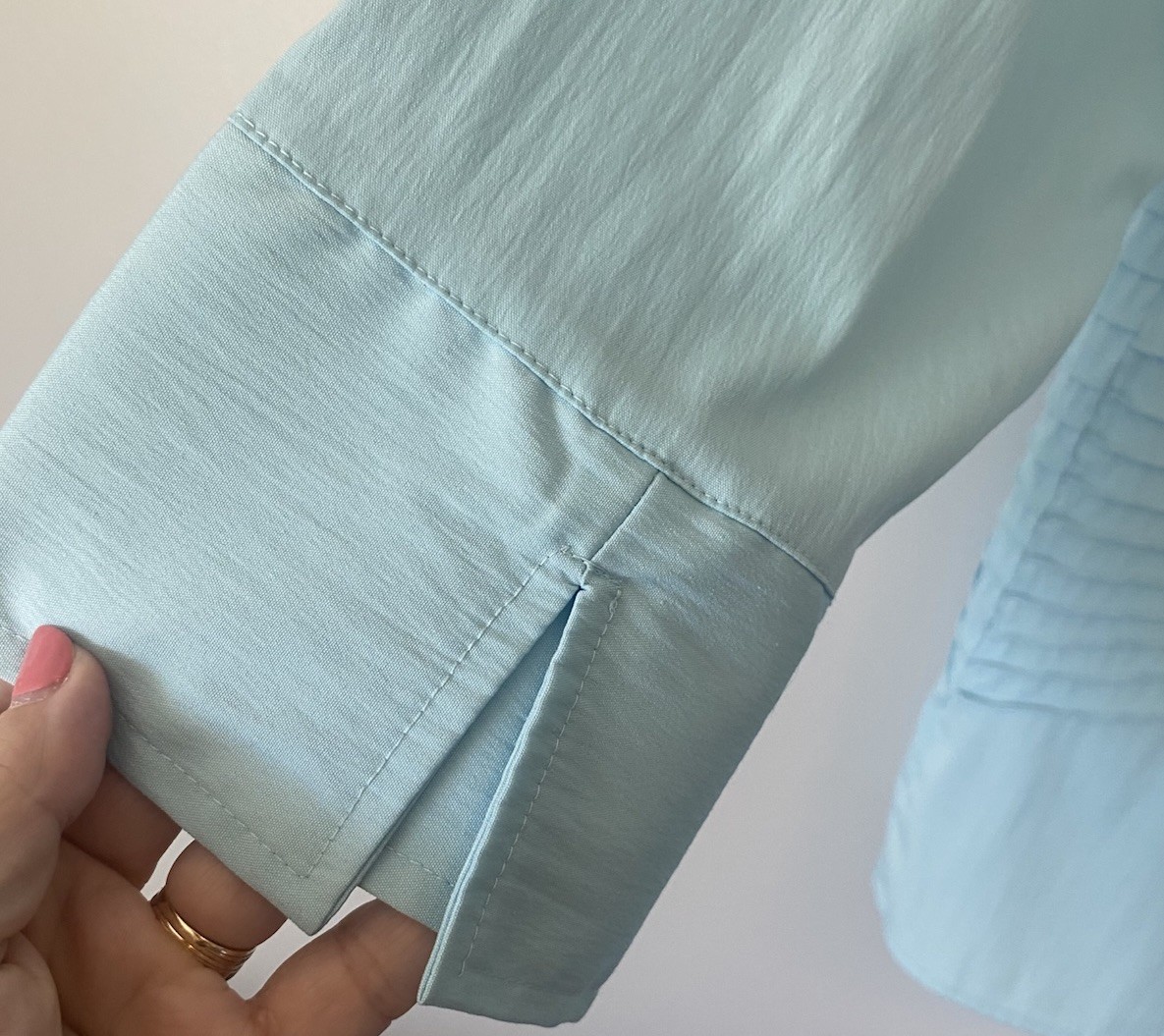 Dress Barn Aqua Blue Button Pin Tuck Blouse 14/16W Tailored Silouette Business
